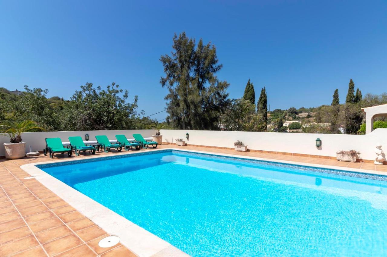 Casa Ouricos Large Pool Bbq Walk To Beach Карвоейру Экстерьер фото