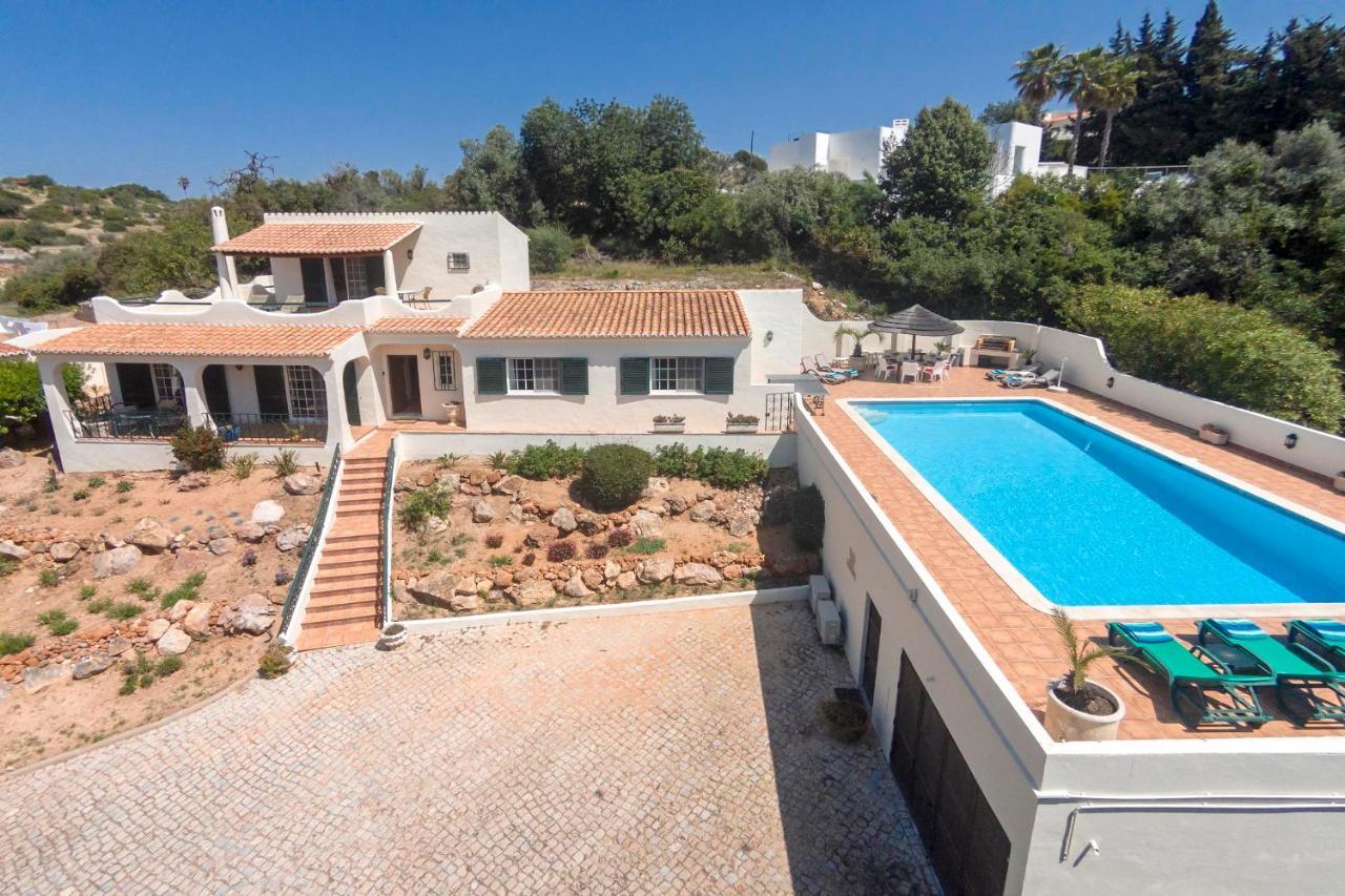Casa Ouricos Large Pool Bbq Walk To Beach Карвоейру Экстерьер фото