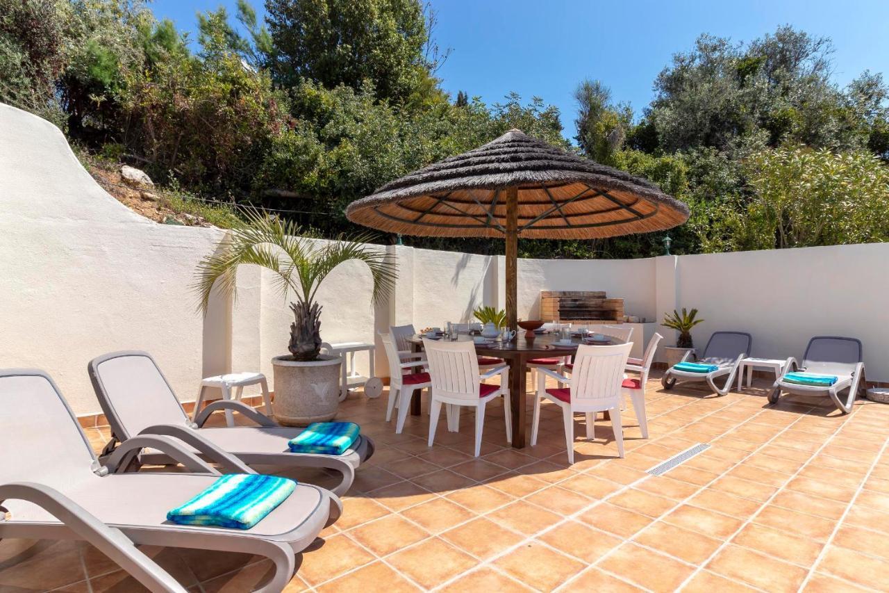 Casa Ouricos Large Pool Bbq Walk To Beach Карвоейру Экстерьер фото